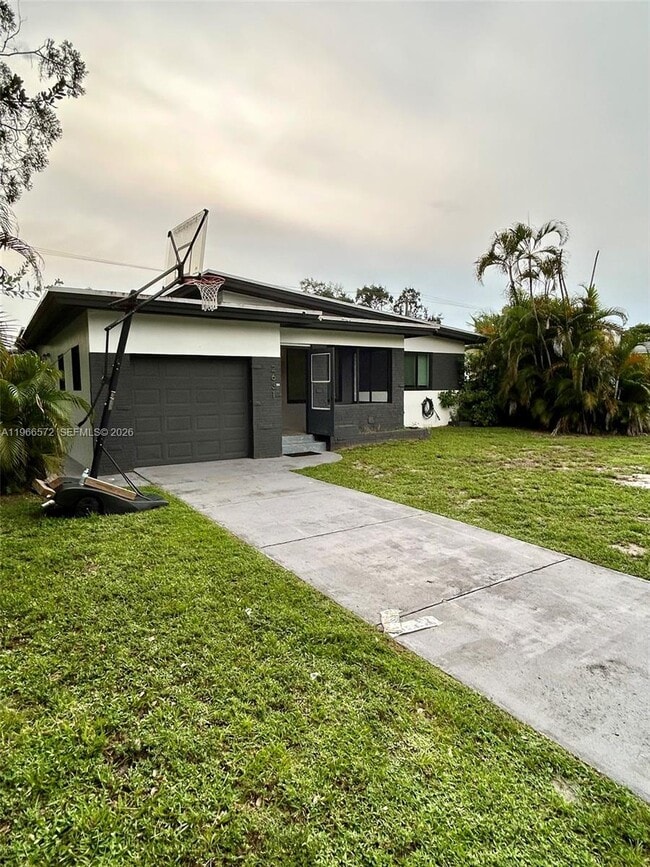 Foto del edificio - 2631 Roosevelt St