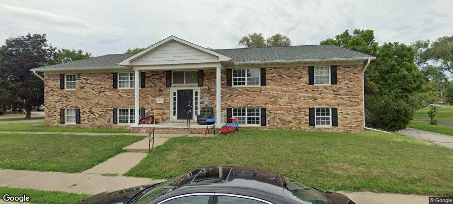 Primary Photo - 1217 W Chestnut St