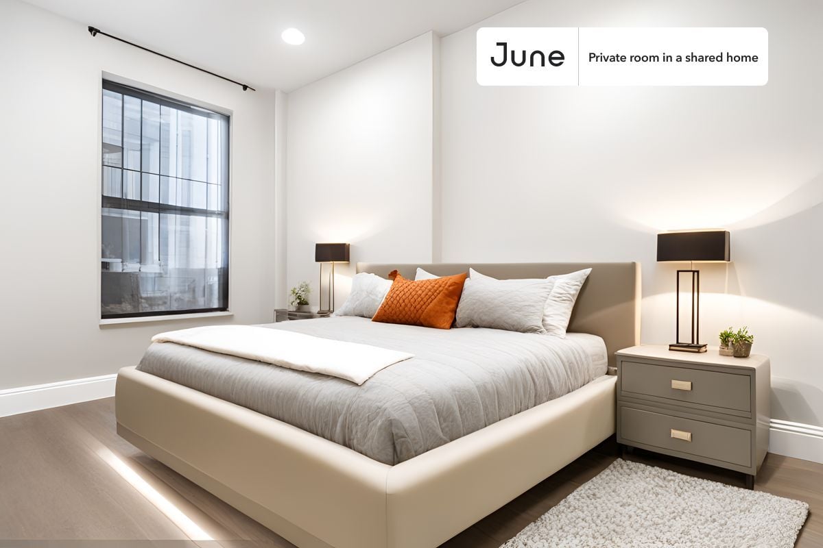 Private bedroom in 2 bed/1 bath Home - Private bedroom in 2 bed/1 bath Home