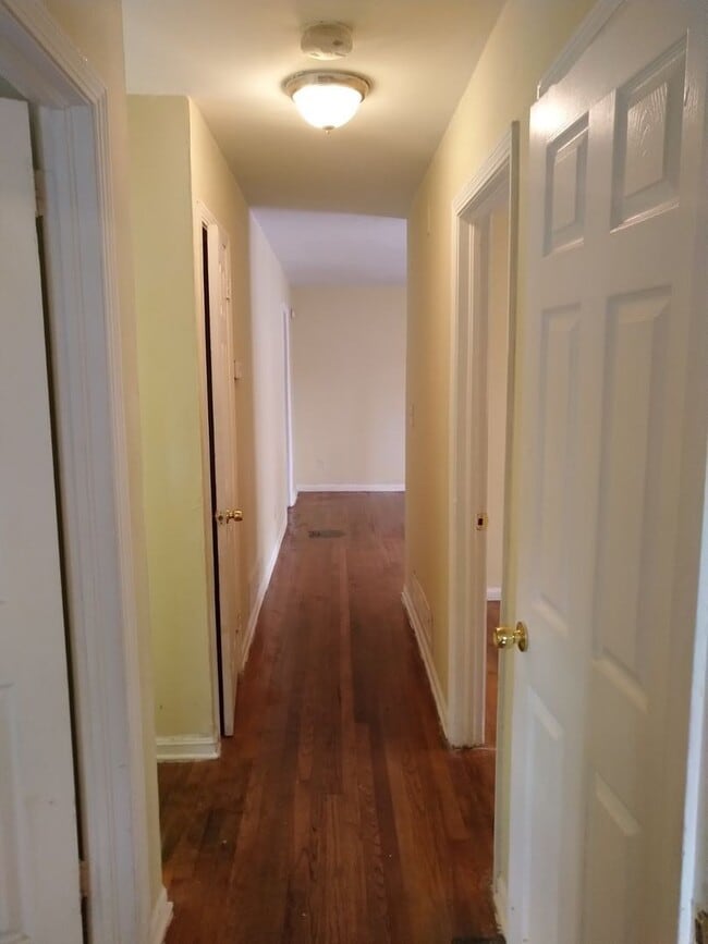 Building Photo - 108 Mount Zion Rd