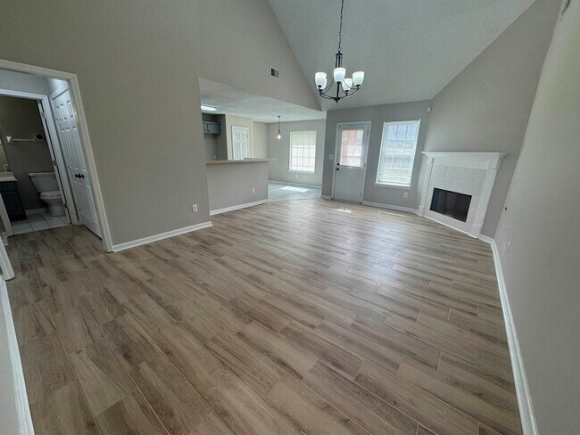 Foto del edificio - 5457 Sundale Way S