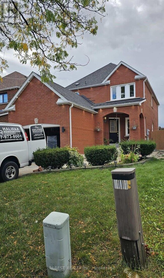 Building Photo - 8 Treepark St