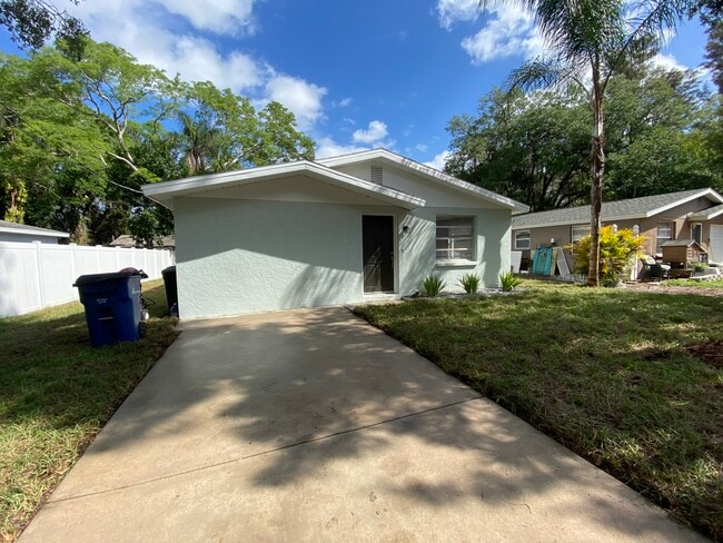 Building Photo - 2959 Edgewood Ln