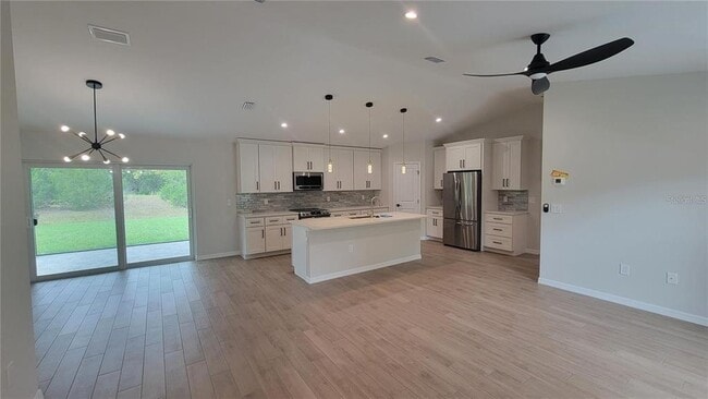 Building Photo - 5483 Gagnon Terrace