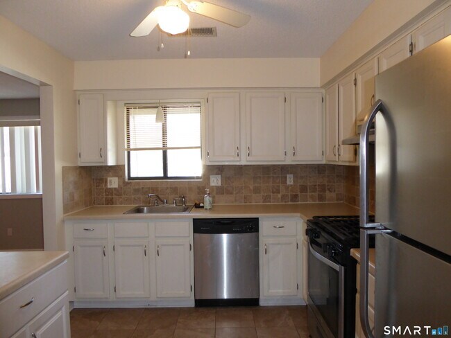 Foto del edificio - 140 Thompson St