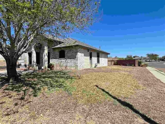 Building Photo - 919 Deane Cir