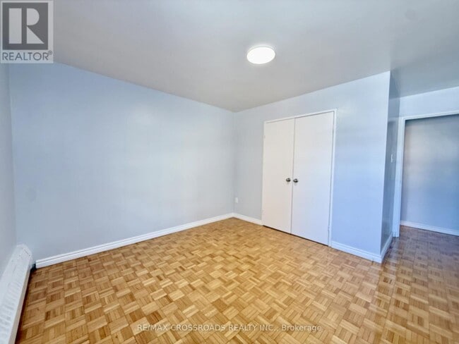 Building Photo - 1181 Ellesmere Rd