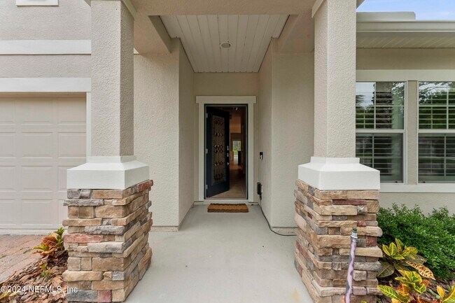 Building Photo - 325 Willow Ridge Dr