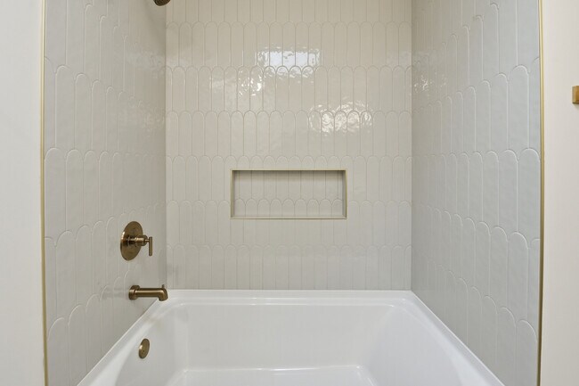 Foto del edificio - 4639 S 154th Avenue Cir