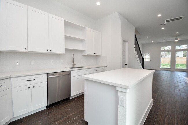 Foto del edificio - 7902 Parnell St