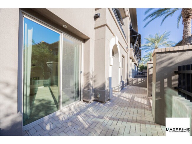 Building Photo - Exquisite 2/2 Scottsdale Condo - Comfort, ...