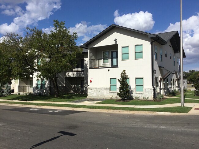 South Exterior - 311 Craddock Ave