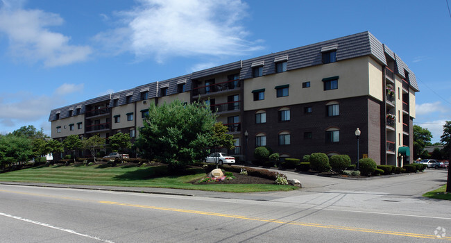 Building Photo - Spanish Trace Apartments