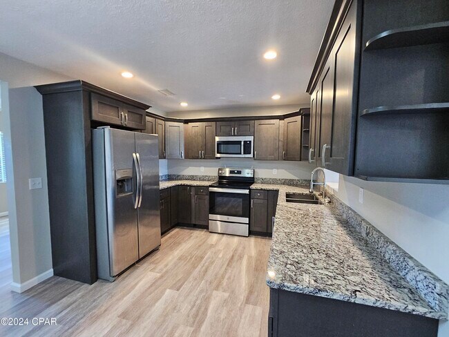 Building Photo - 6003 Pridgen St