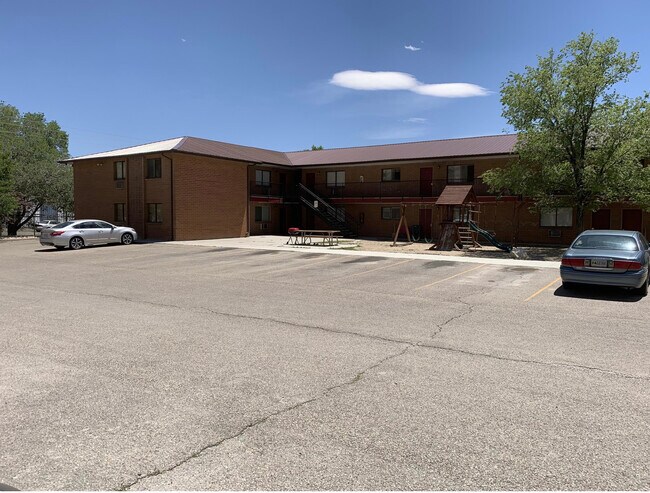 24-unit complex with play area for children & private parking area for tenants. - 1252 Dewar Dr