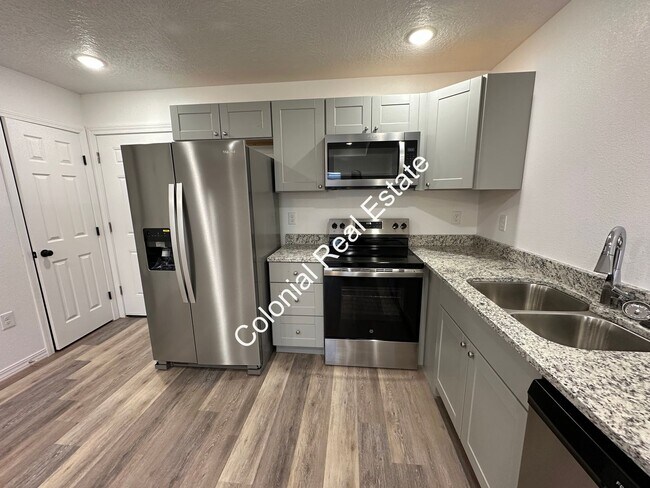 Foto del edificio - 2516 E 14th St