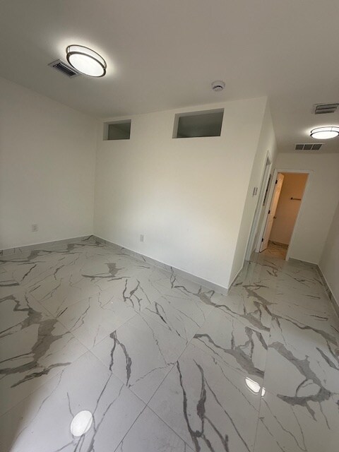 Foto del edificio - 5962 NW 19th St