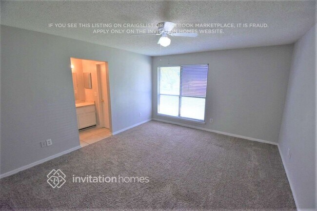 Foto del edificio - 8404 Boysenberry Ln W