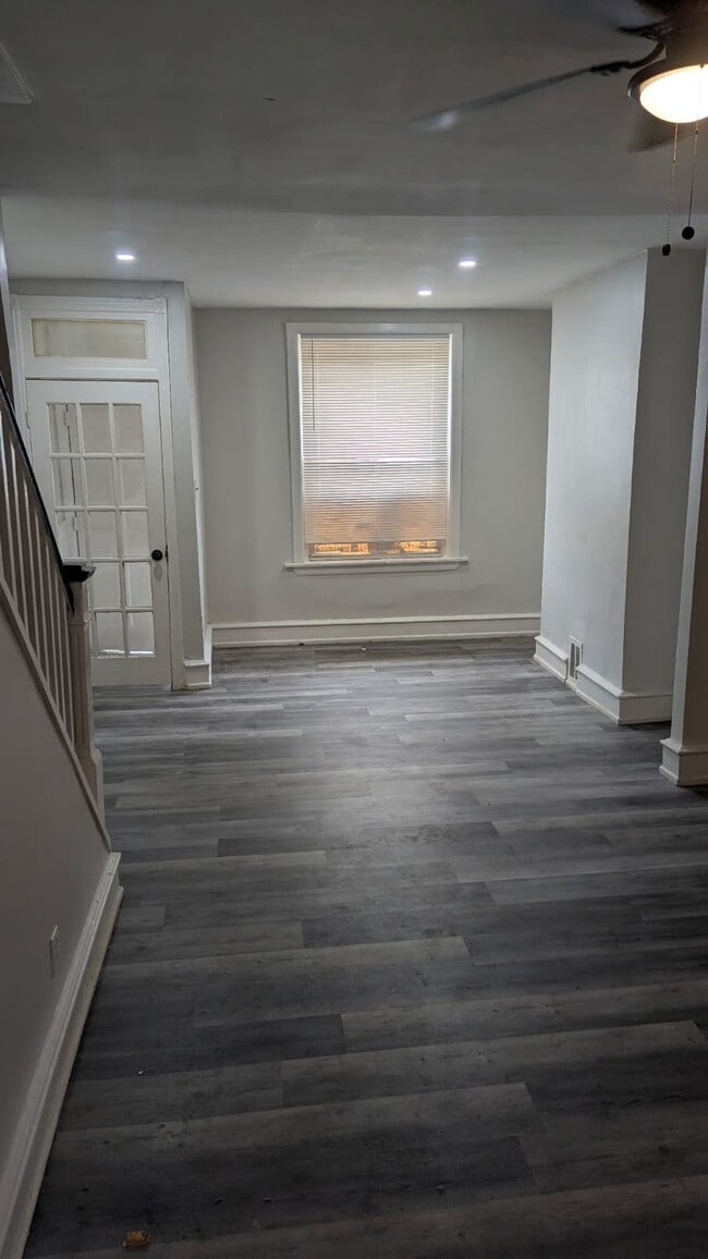 Photo - 1538 S Dover St House