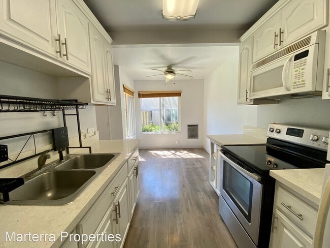 Building Photo - 1 br, 1 bath House - 20434 S Vermont Ave # 66