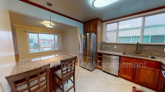 Foto del edificio - 31 Crestline Ave