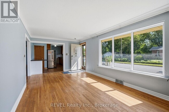 Building Photo - 6427 Burdette Dr