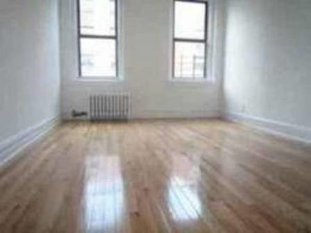 Primary Photo - 205 Knickerbocker Ave