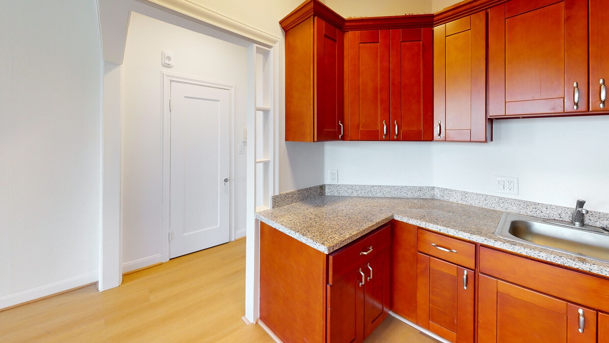 Photo - 922 Fulton St-406