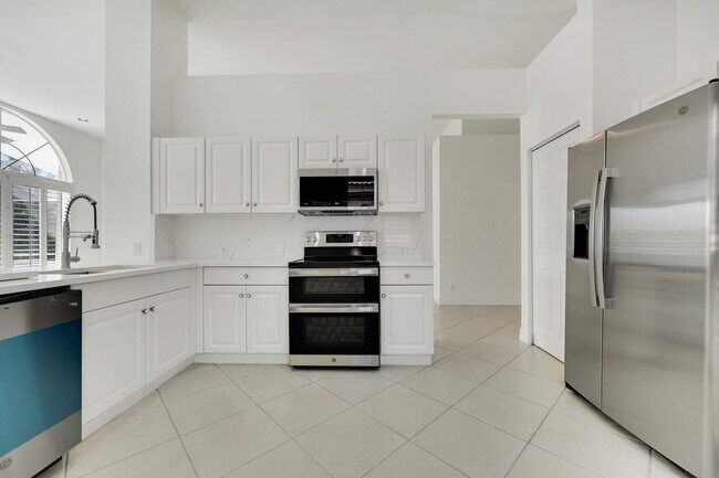 Foto del edificio - 5334 Osprey St