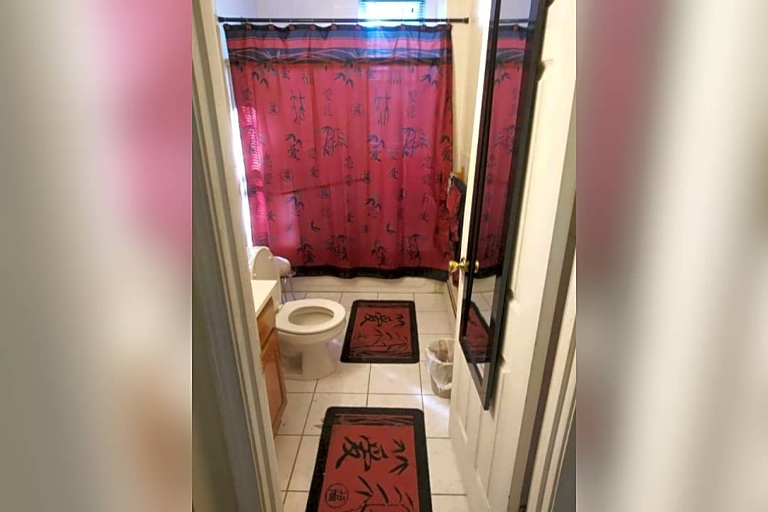 Baño - 20 Sutton St