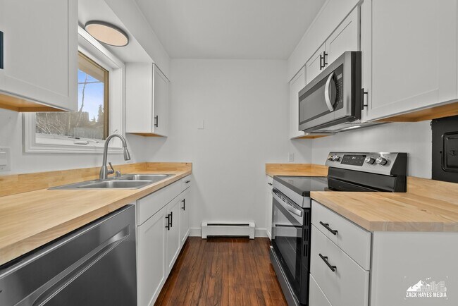 Foto del edificio - 436 E 11th Ave