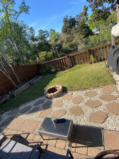 Building Photo - 1245 Lakefront Dr