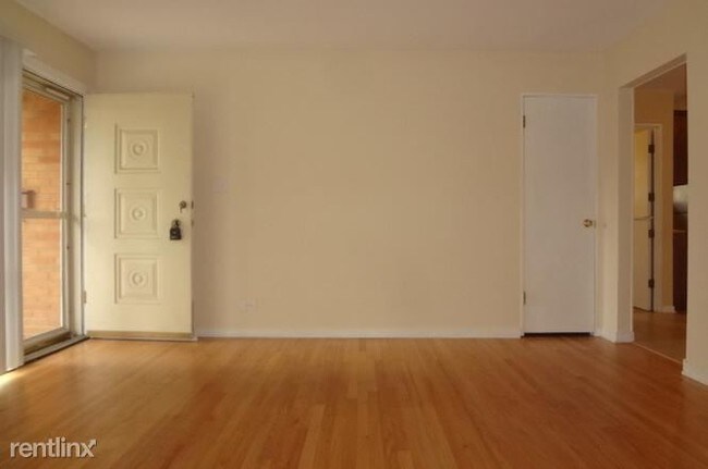 Building Photo - 3 br, 1 bath House - 11041 S Keeler Ave