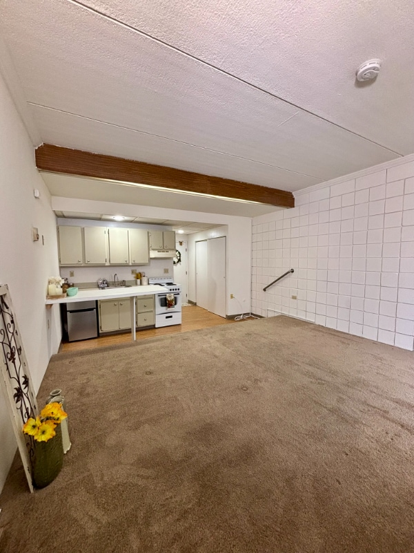 Foto del edificio - 2668 Elmwood Ave