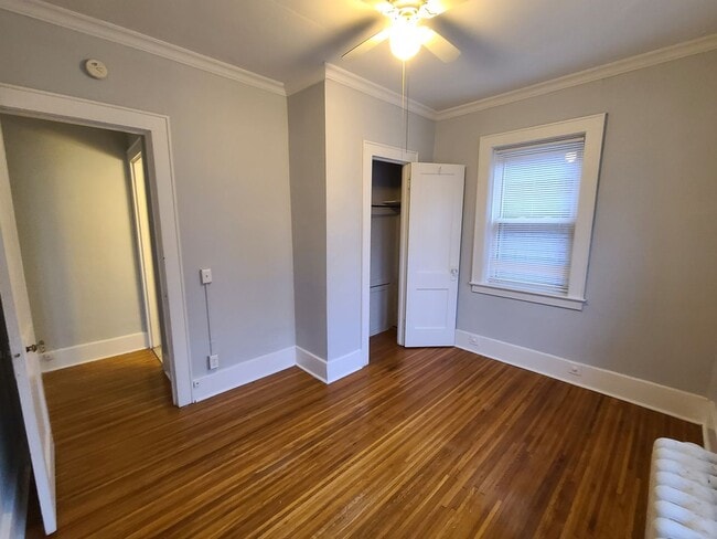 Building Photo - 1615-1625 East Ave Unit-101
