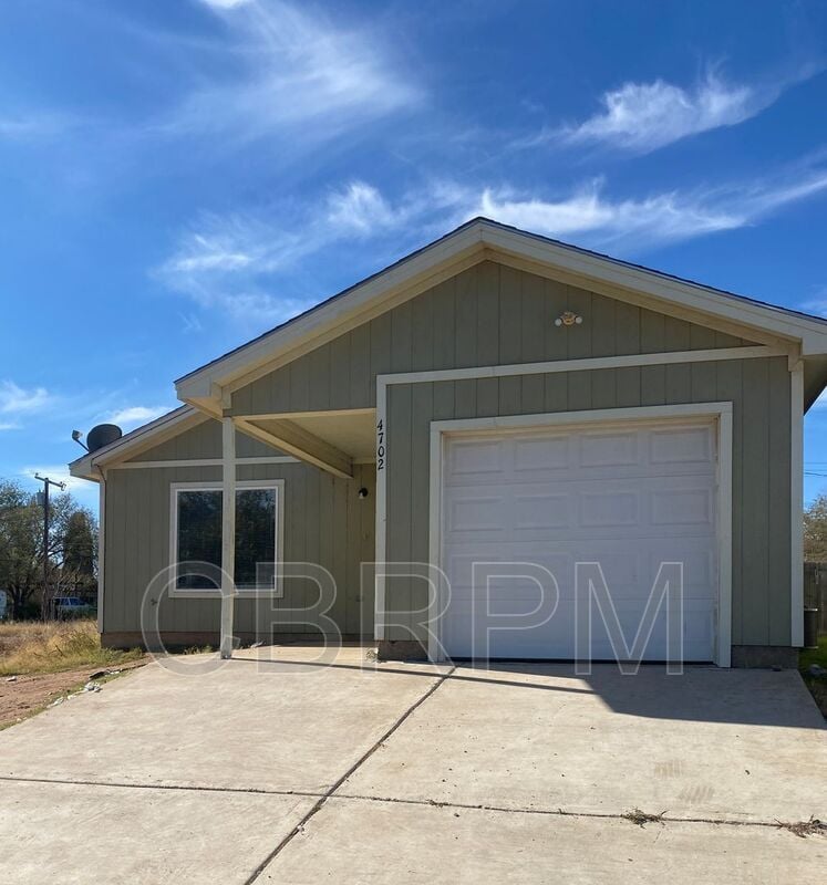 Primary Photo - 4702 Avenue C