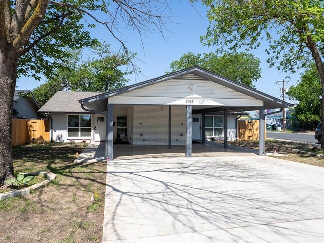 Building Photo - 8314 Bowling Green Dr