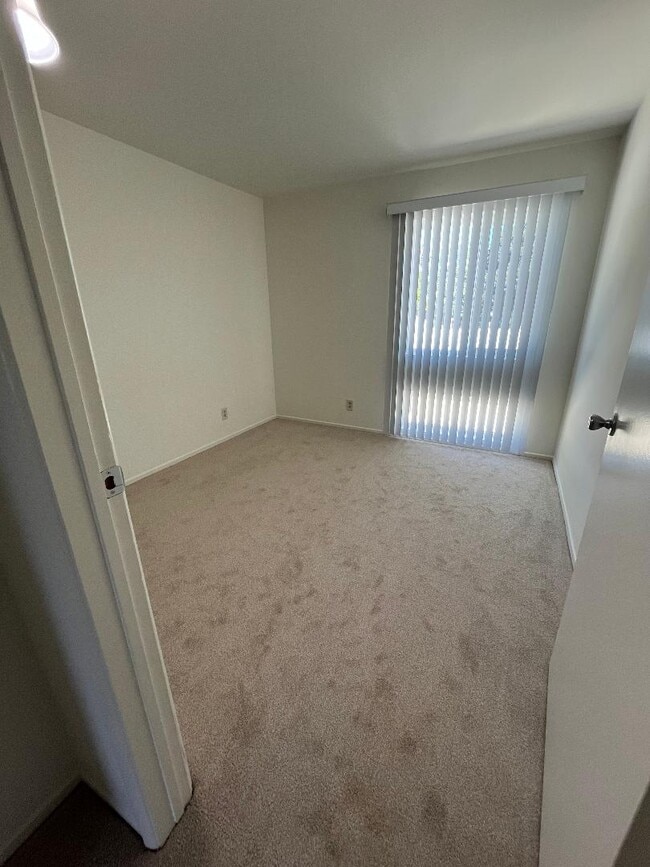 Building Photo - 5908 Cedros Avenue