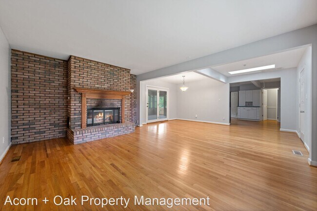 Building Photo - 4 br, 2 bath House - 101 Maybank Court