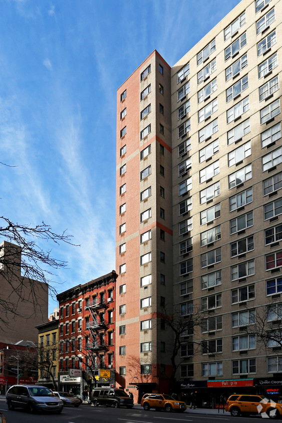 Foto del edificio - 400 Third Ave