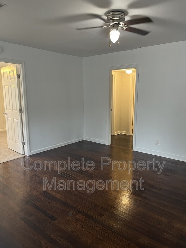 Building Photo - 4208 50th Ave N