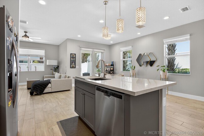 Foto del edificio - 1835 Sandpiper Pointe Pl
