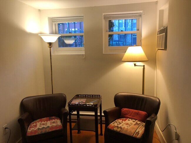Foto del edificio - 134 13th St SE