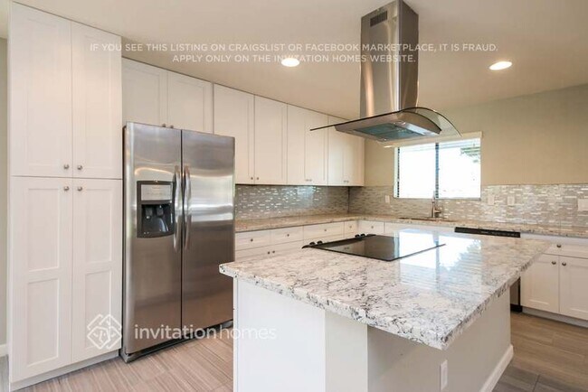 Foto del edificio - 1027 E Frost Dr