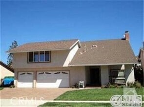 Building Photo - 2277 Larch St