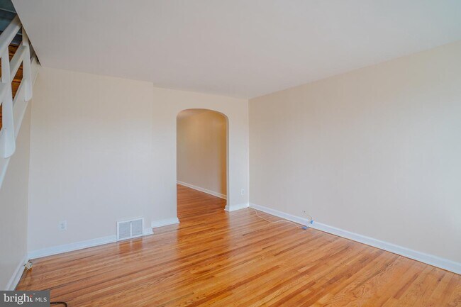 Building Photo - 3320 Welsh Rd