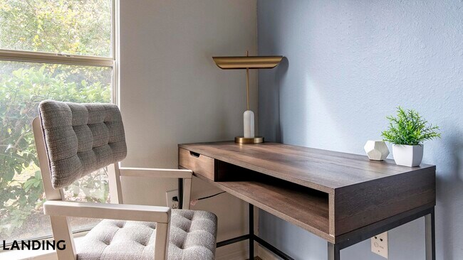 Foto del edificio - 9727 Touchton Rd