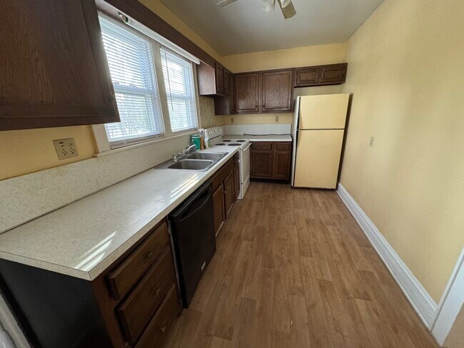 Foto del edificio - 110 1/2 Main St