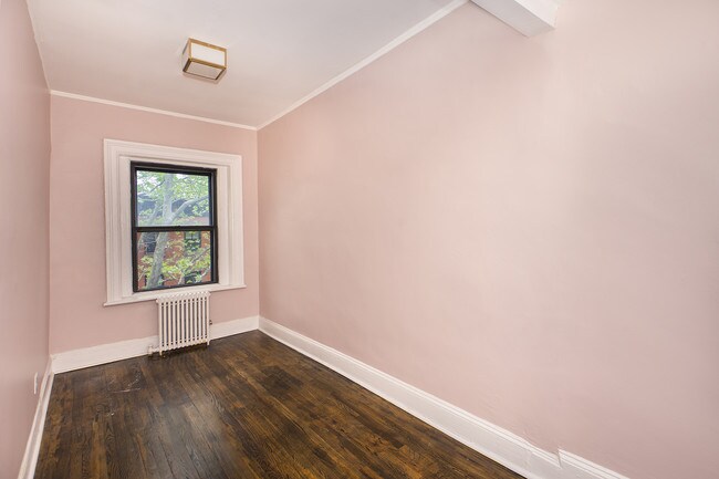 Building Photo - 52 Cheever Pl