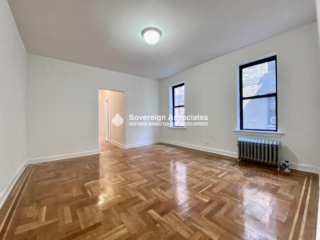 Foto del edificio - 590 Fort Washington Avenue
